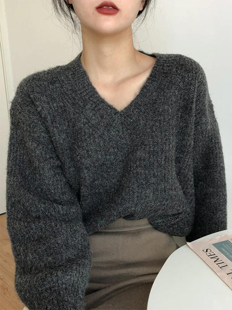 ג ' קט נשים סתיו חורף V-צוואר סריגים אופי רופף שרוול ארוך העליון קוריאני אופנה אלגנטית סוודרים לנשים 2023 התמונה 2