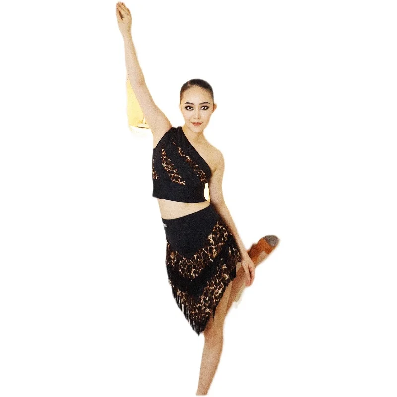 2023 חדש ריקודים לטיניים שמלת נשים סקסית כתף אלכסונית חולצות עם הדפס של נמר חצאיות החליפה צ ' אצ ' ה רומבה ריקודים לטיניים ללבוש DQS13664 התמונה 5